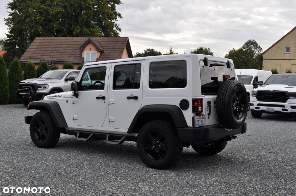 Jeep Wrangler 3.6 Unlim Black Edition II - 9