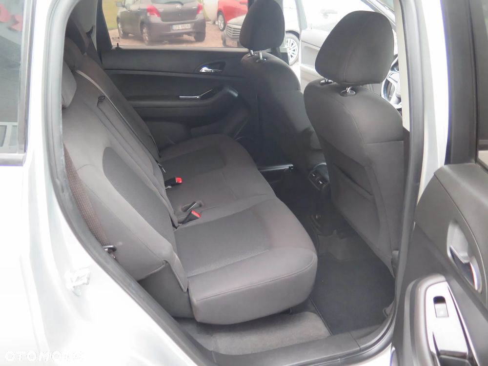 Chevrolet Orlando - 22