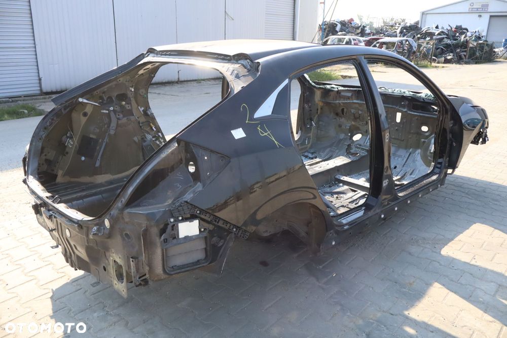 ĆWIARTKA PRAWY PRZÓD PODŁUŻNICA CIVIC X NH731P - 7