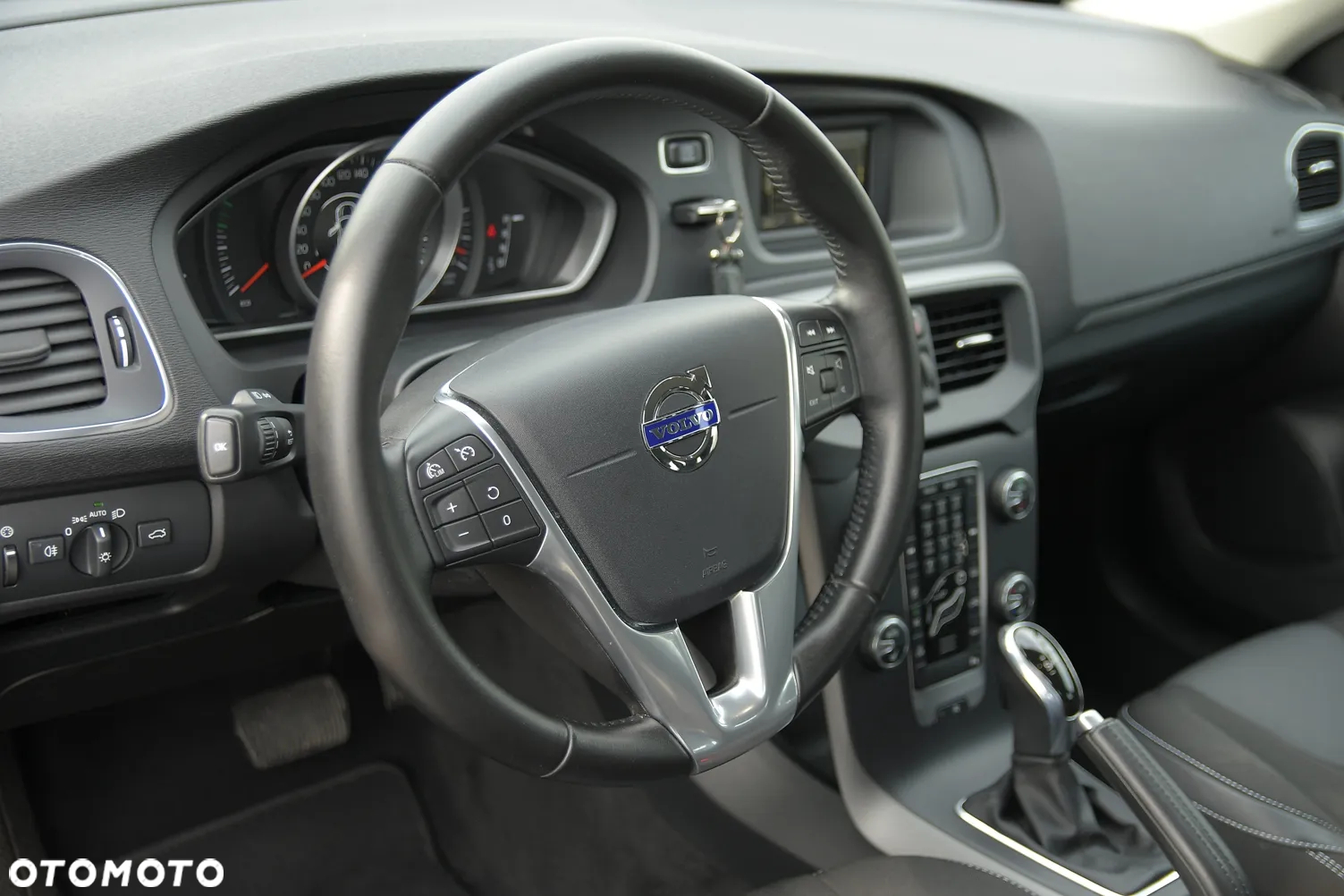 Volvo V40 D3 Drive-E Momentum - 22