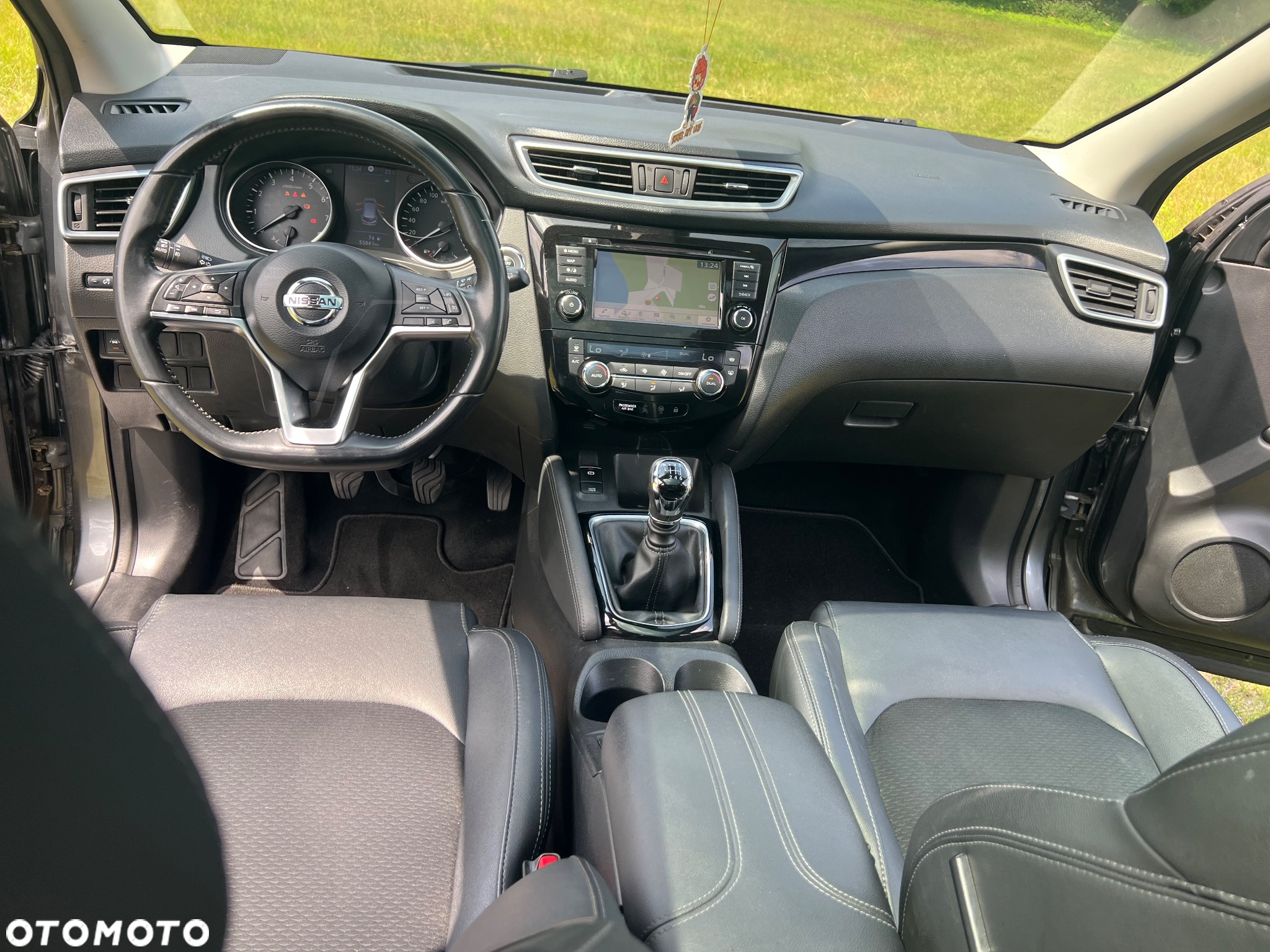 Nissan Qashqai - 25
