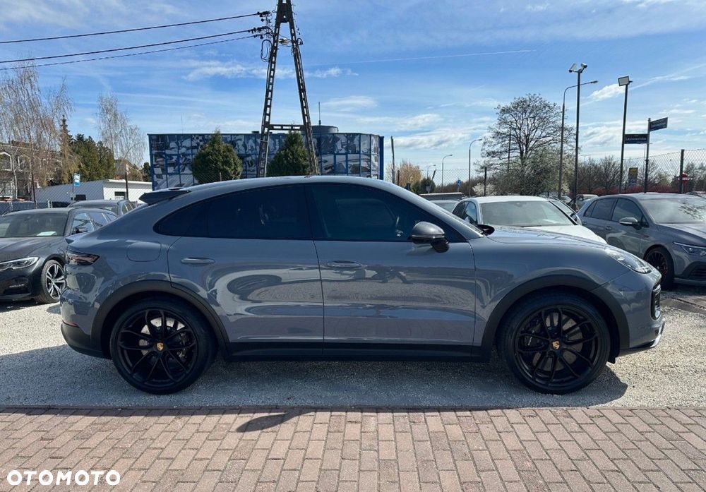 Porsche Cayenne - 5