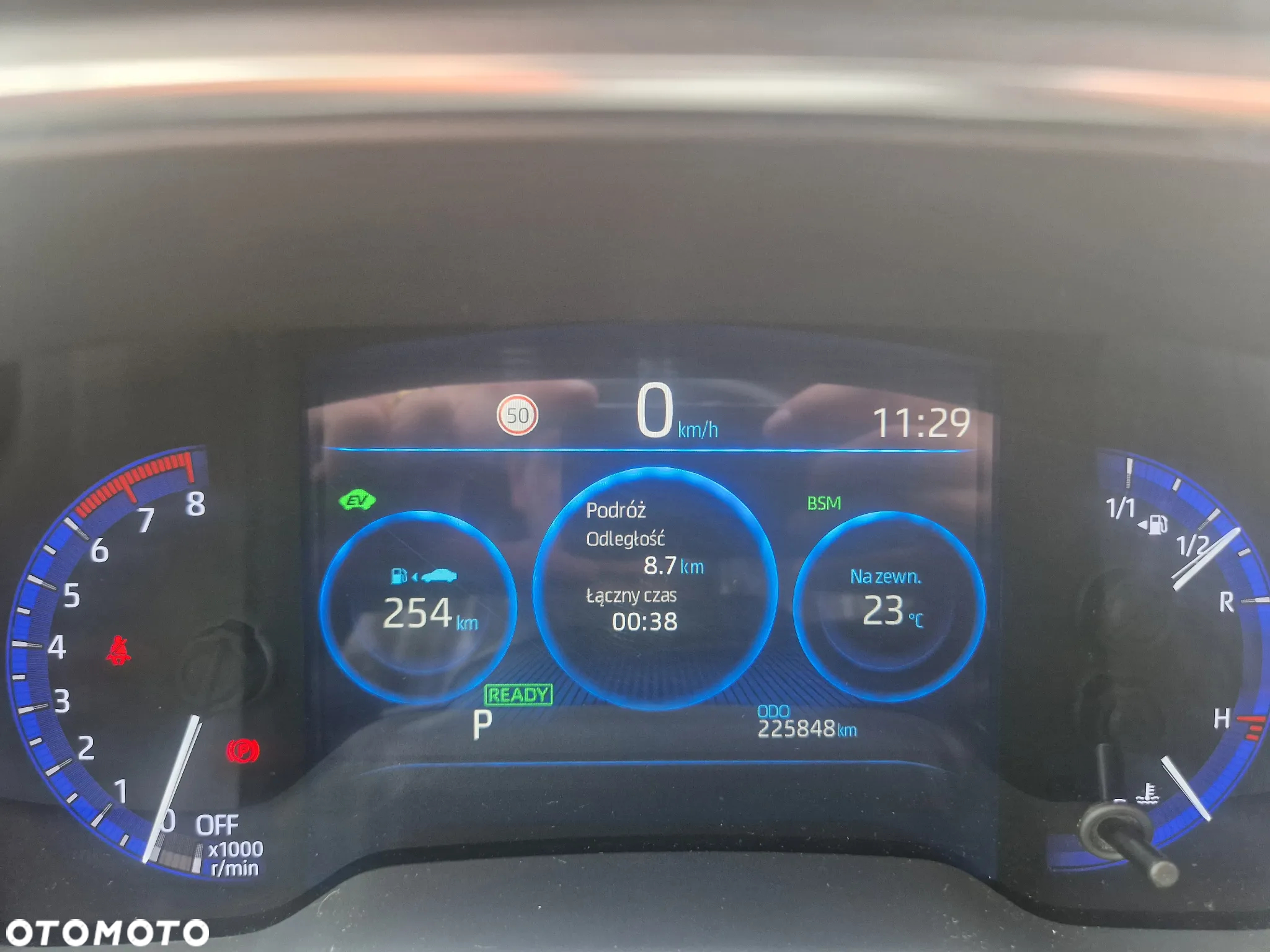 Toyota Corolla - 3