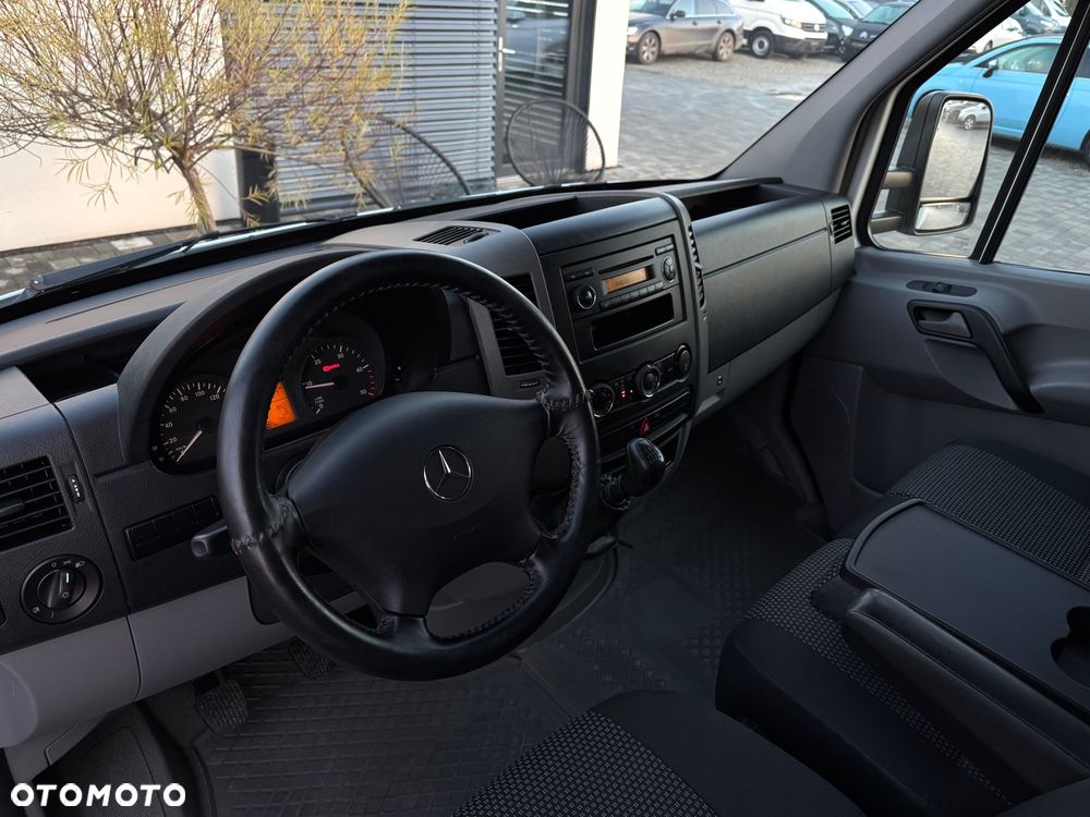 Mercedes-Benz Sprinter - 7