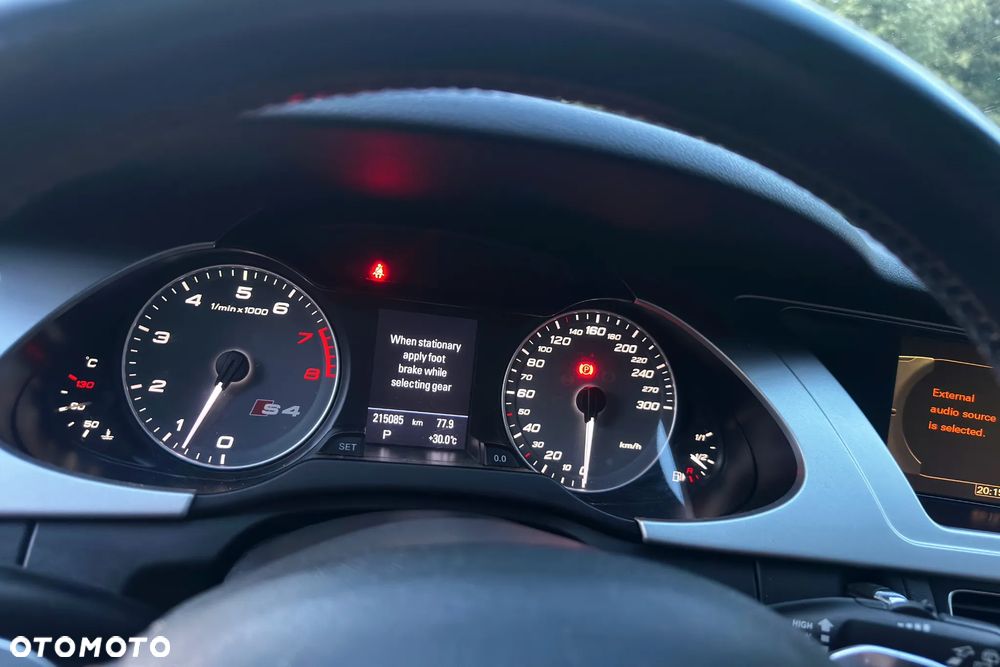 Audi S4 Avant S tronic - 13
