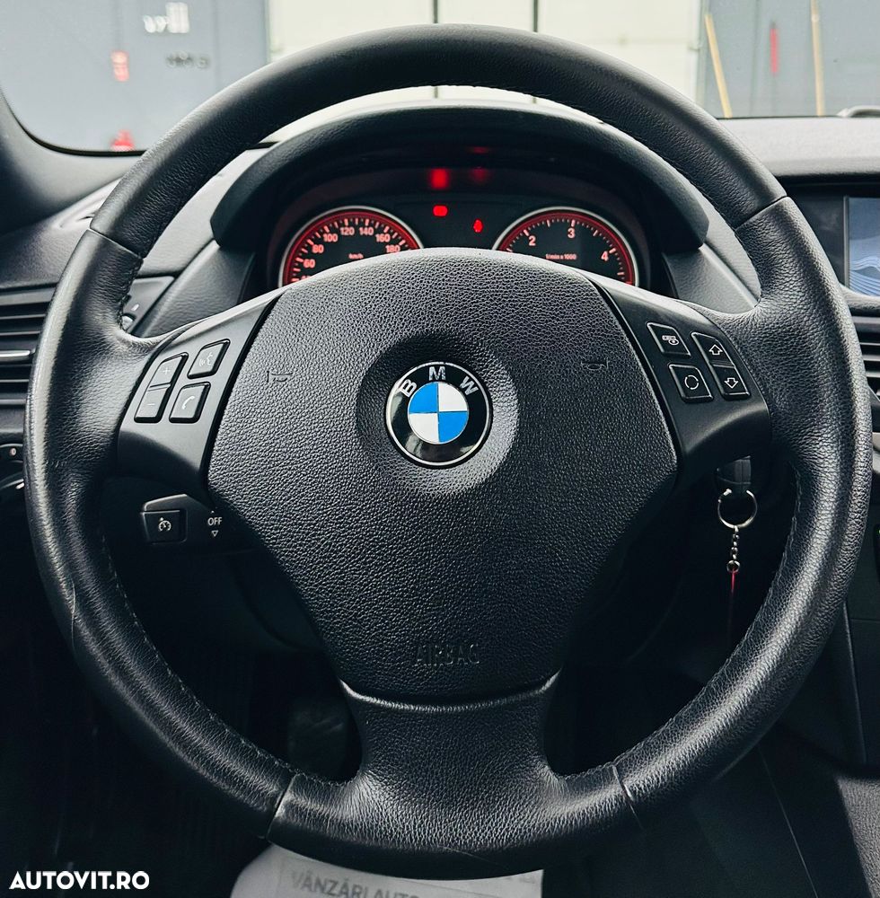 BMW X1 sDrive18d Sport Line - 28