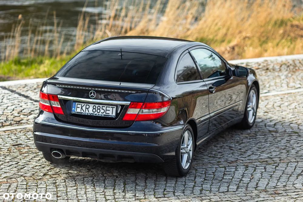 Mercedes-Benz CLC - 12