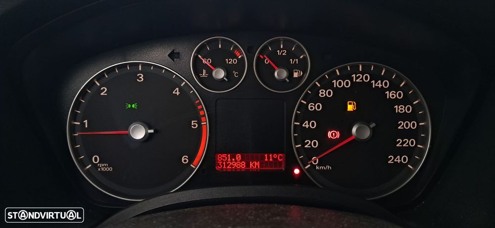 Ford Focus 1.6 TDCi Connection - 6