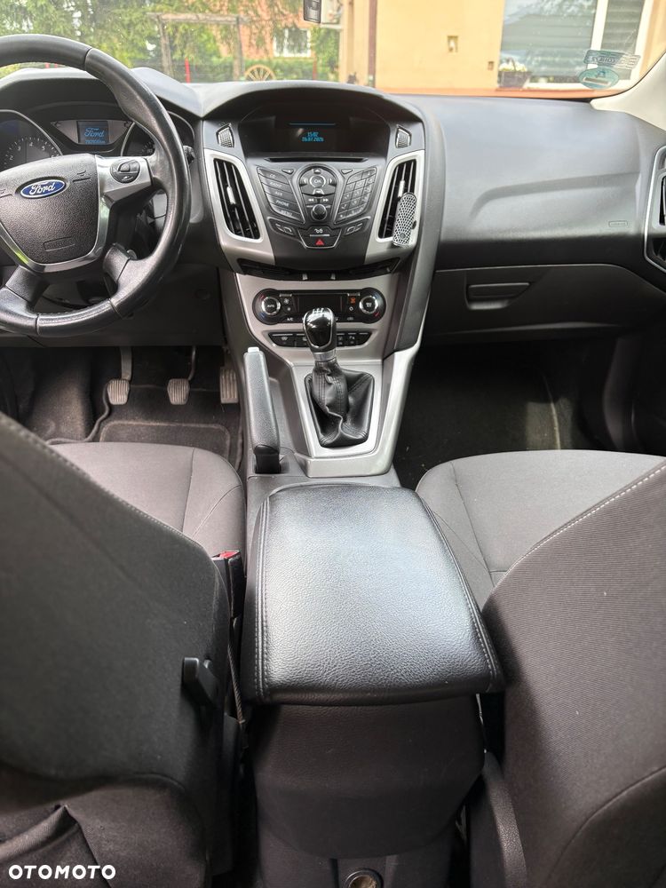 Ford Focus - 11