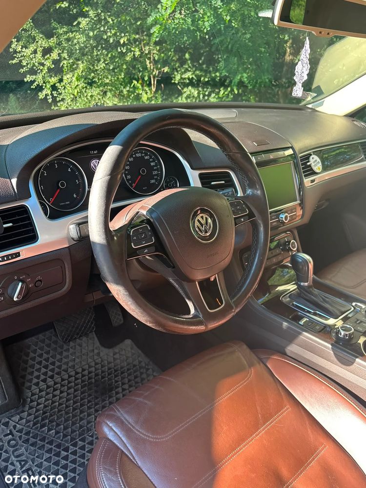 Volkswagen Touareg - 8