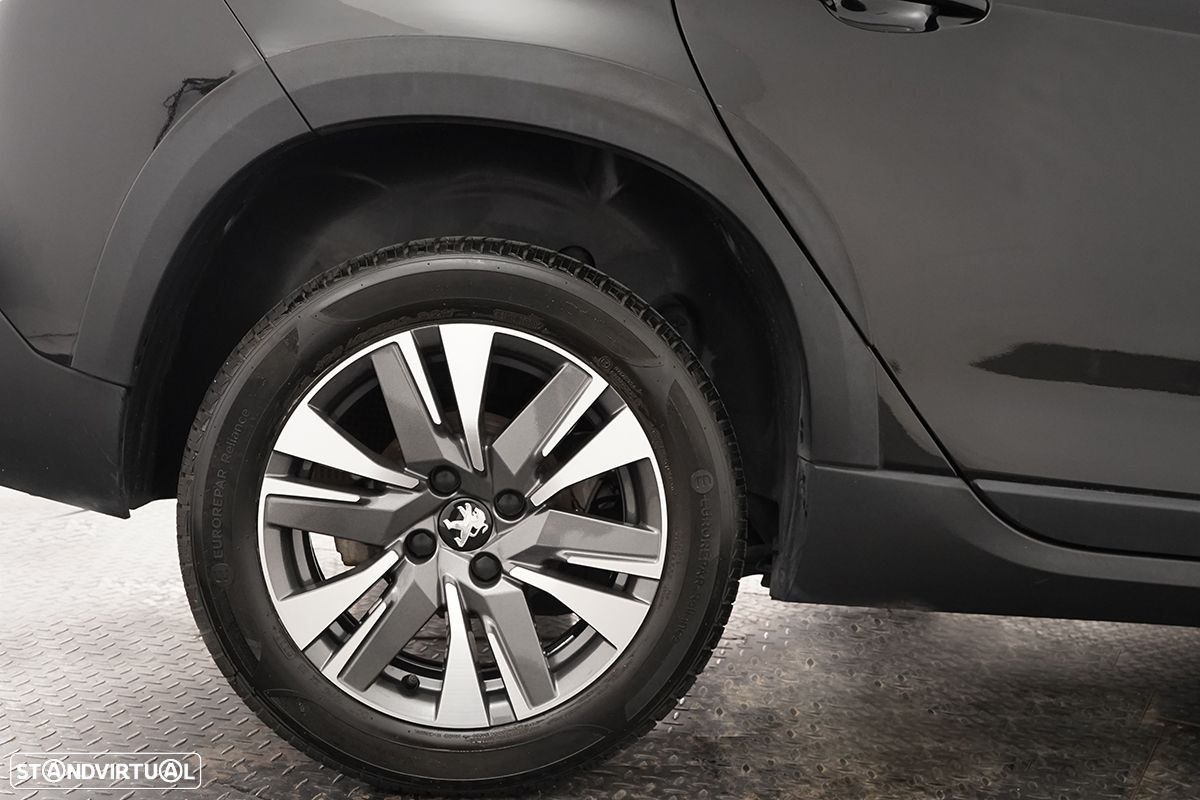 Peugeot 2008 1.2 PureTech Allure - 5