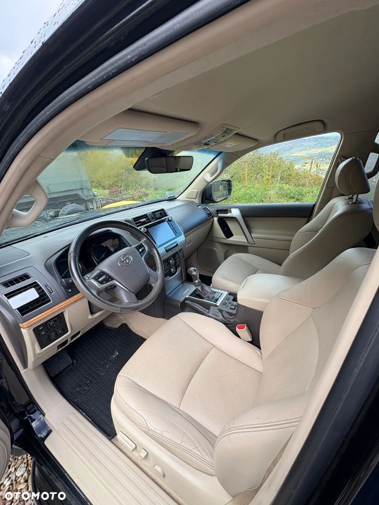 Toyota Land Cruiser LC 2.8 D-4D Invincible - 11