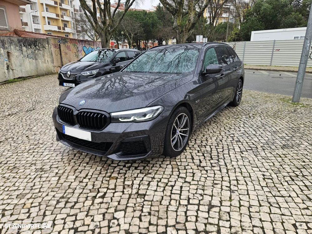BMW 530 e Pack Desportivo M - 2