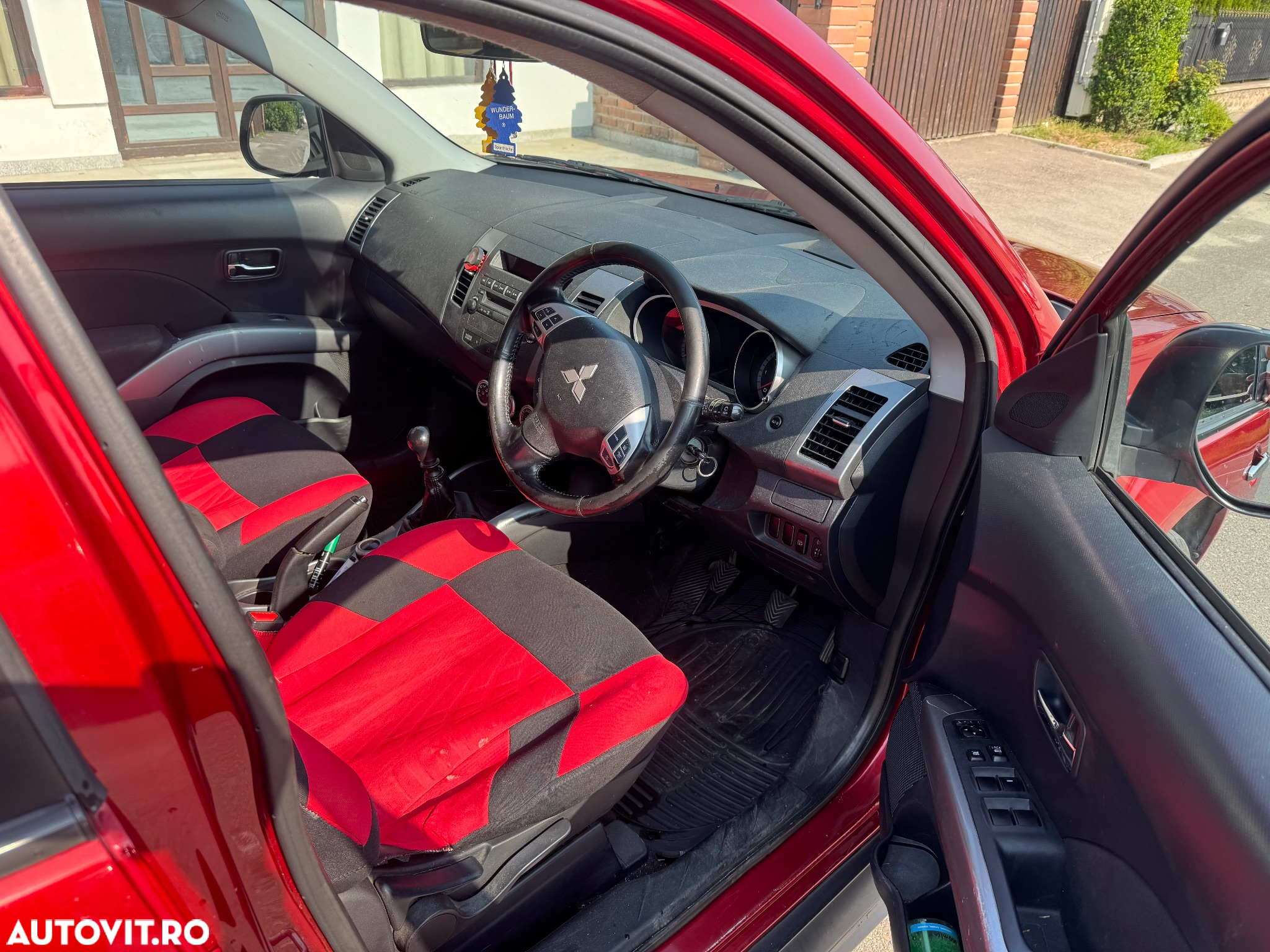 Mitsubishi Outlander 2.0 DI-D 4WD Intense - 8