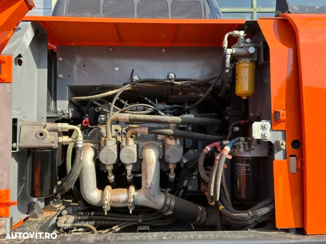Hitachi ZX 250LCN-6 - 14