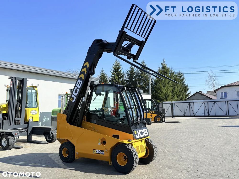 JCB WÓZEK TELESKOPOWY JCB TLT30D / KABINA / 2022 ROK / TYLKO 3446 MOTOGODZIN / PRZESUW BOCZNY / NOWE OPONY - 39
