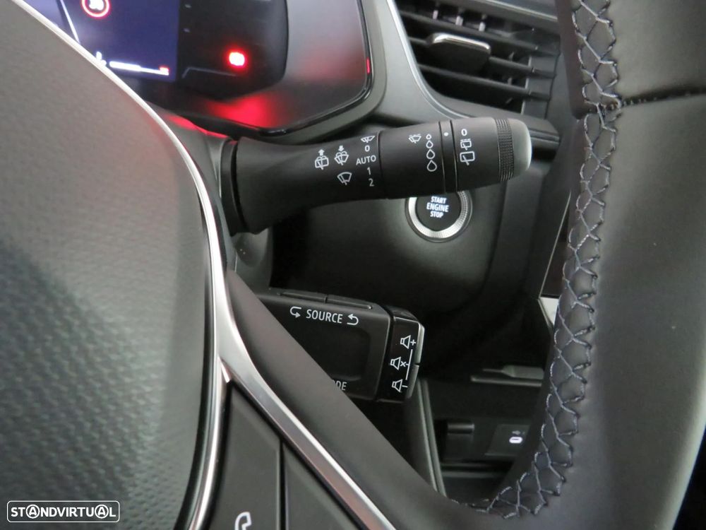 Renault Captur 1.0 TCe Techno Bi-Fuel - 25