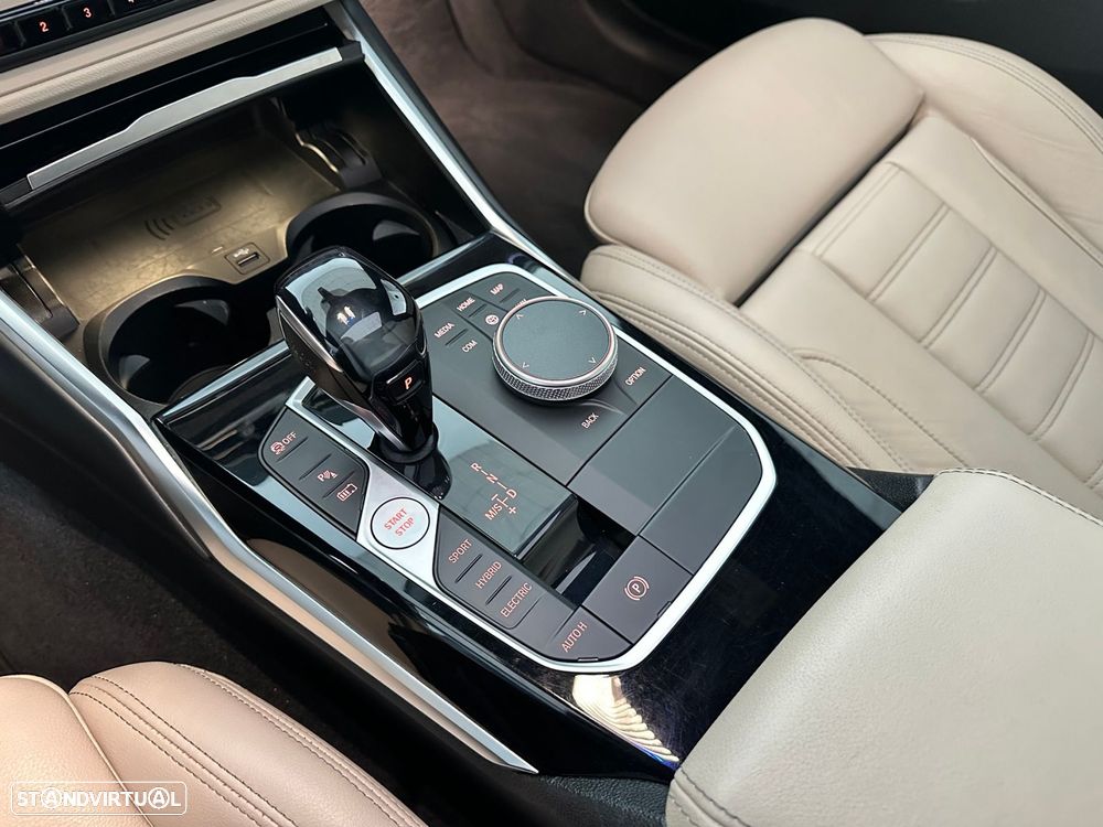 BMW 320 e Pack M Auto - 25