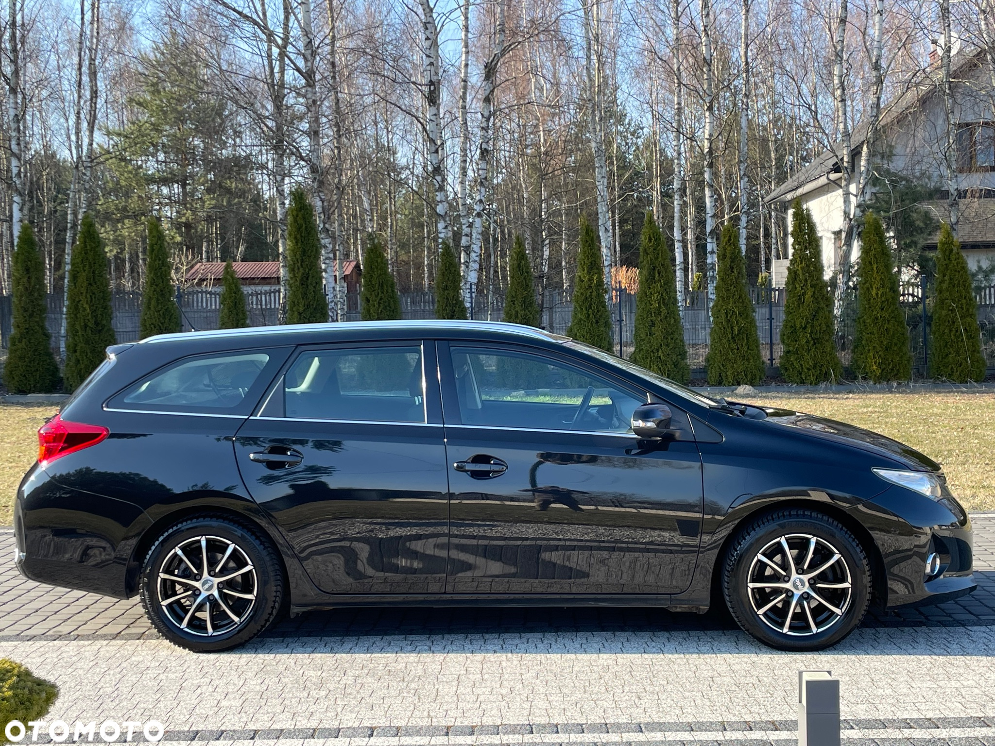 Toyota Auris 1.6 Premium - 27