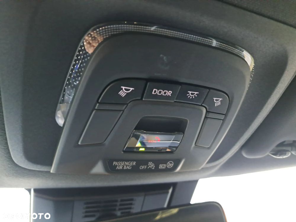 Toyota Corolla 1.8 Hybrid GR Sport - 18