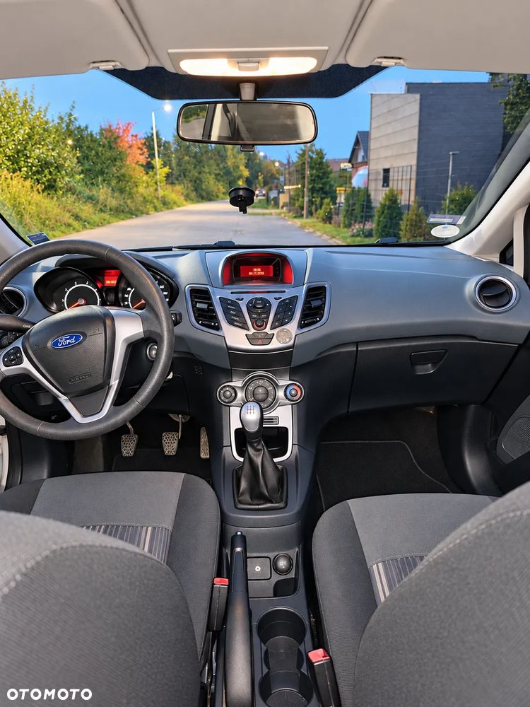Ford Fiesta 2009 photo 5