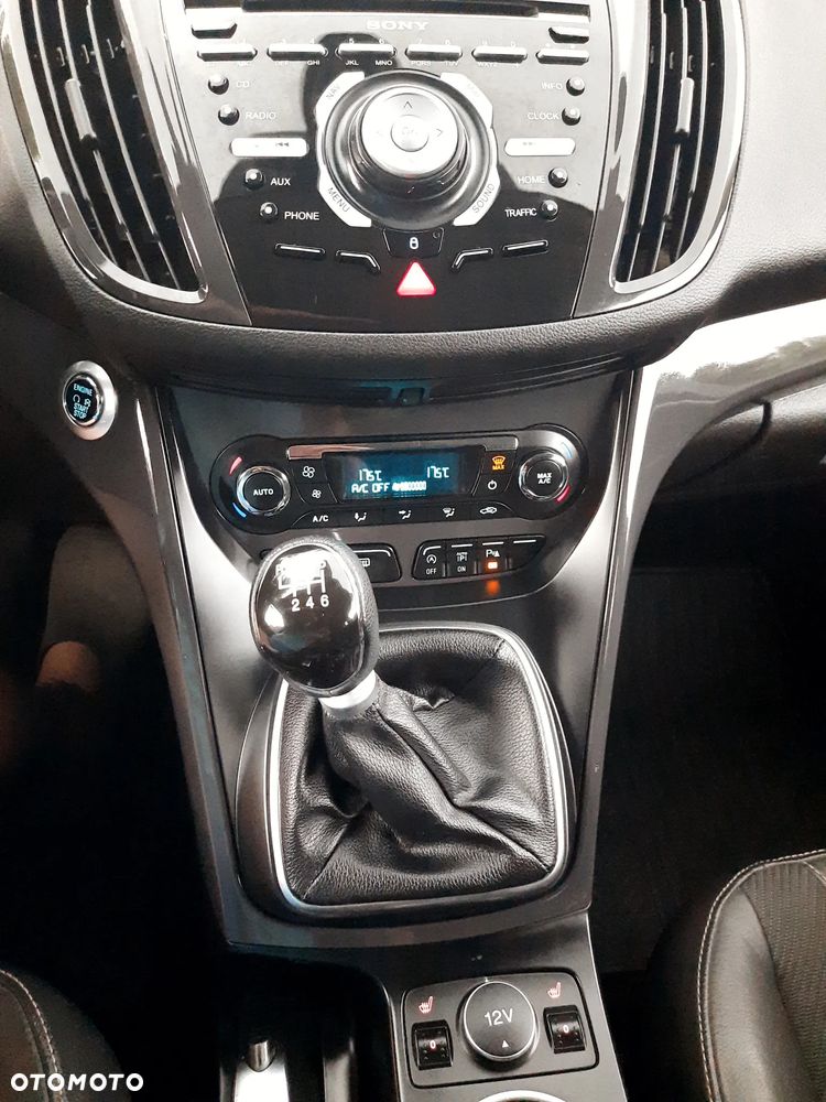Ford Kuga 2.0 TDCi 4x4 Titanium - 10