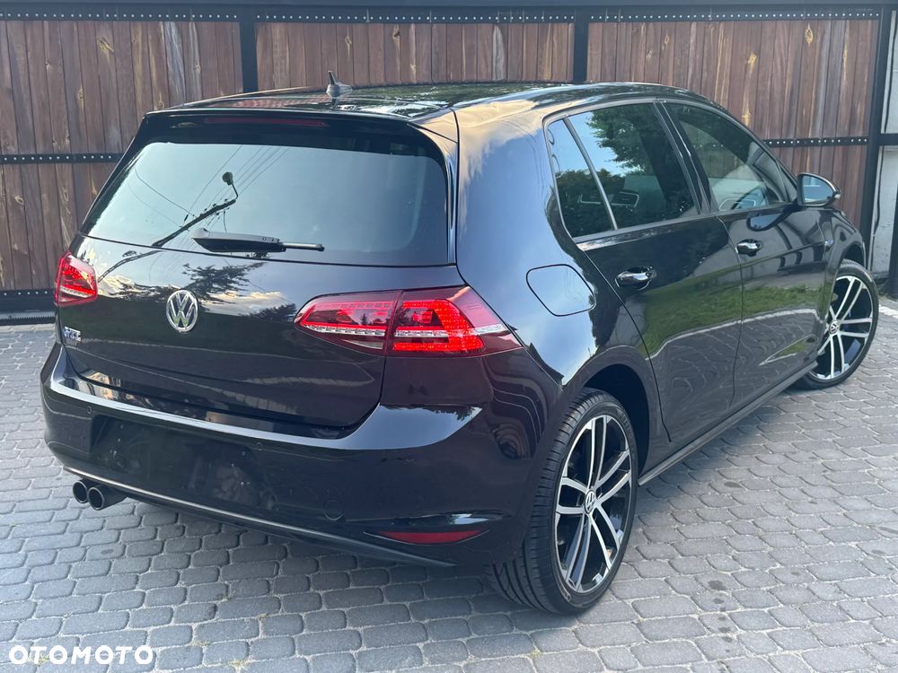 Volkswagen Golf - 16