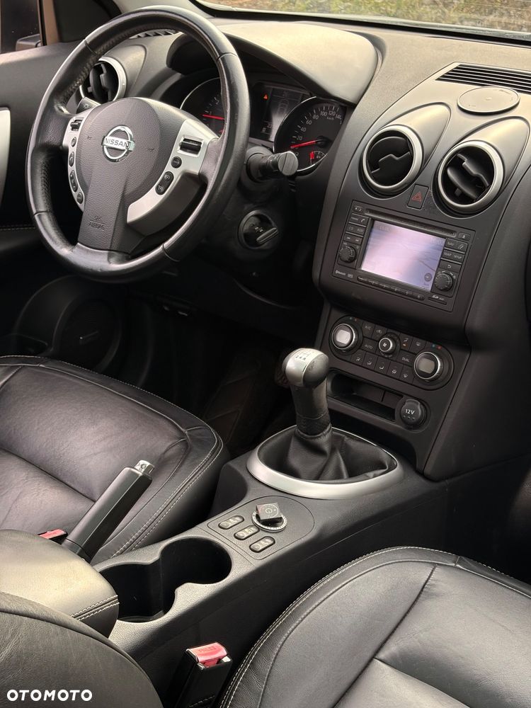 Nissan Qashqai+2 - 9