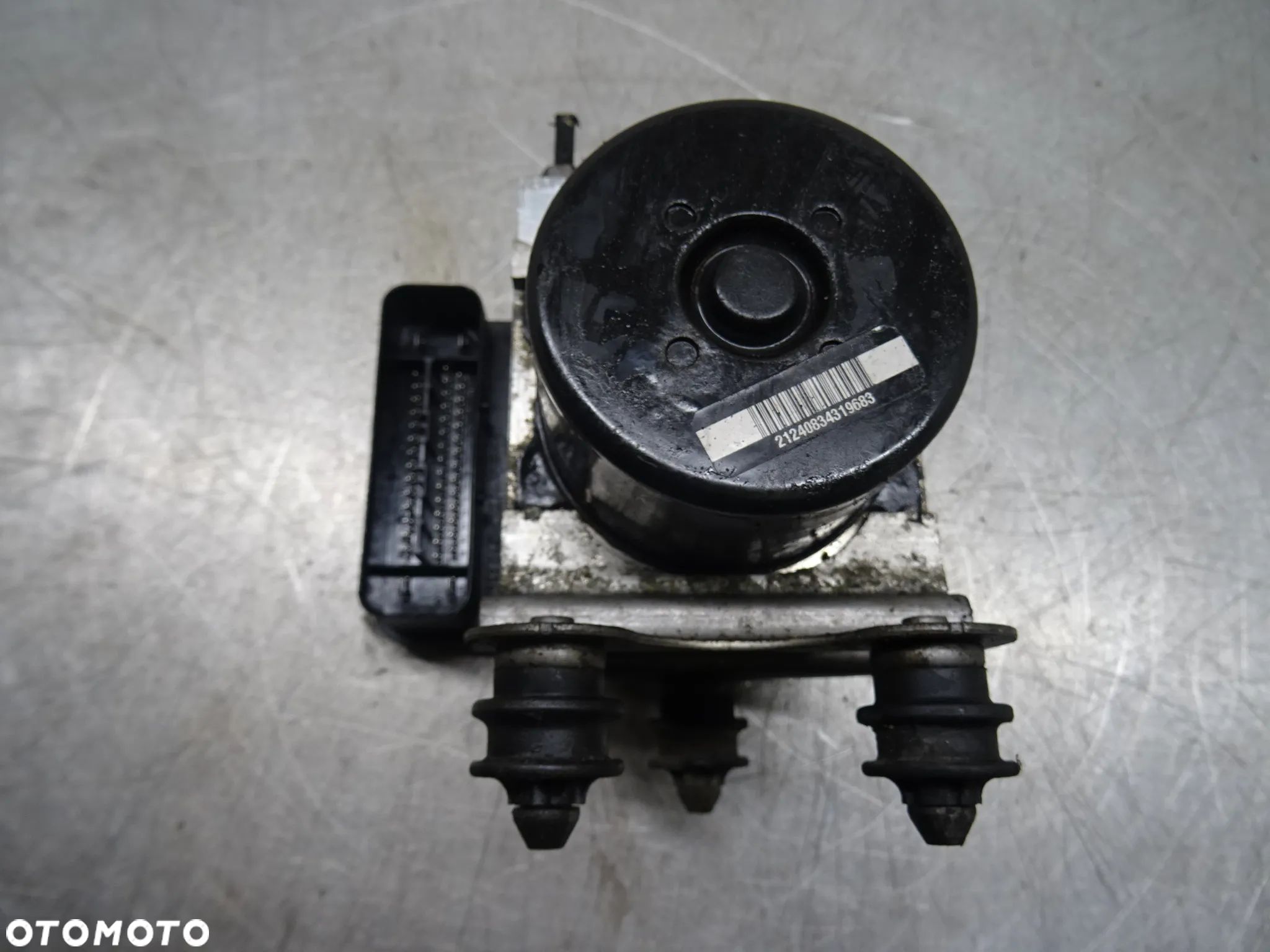 VW TRANSPORTER T5 1.9 TDI POMPA ABS 7H0907379R - 1