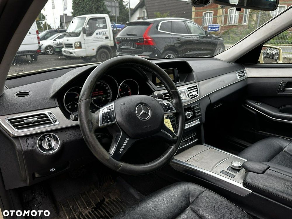 Mercedes-Benz Klasa E - 12