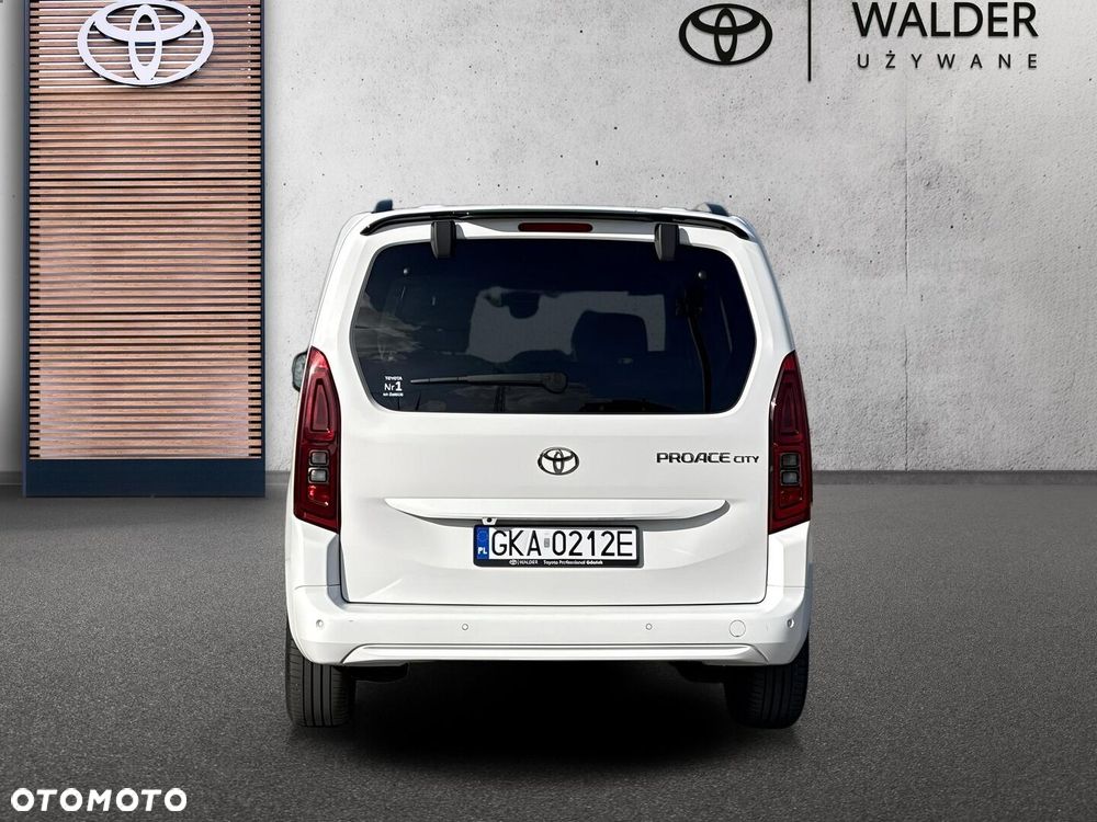 Toyota Proace City Verso 1.5 D-4D Family - 10