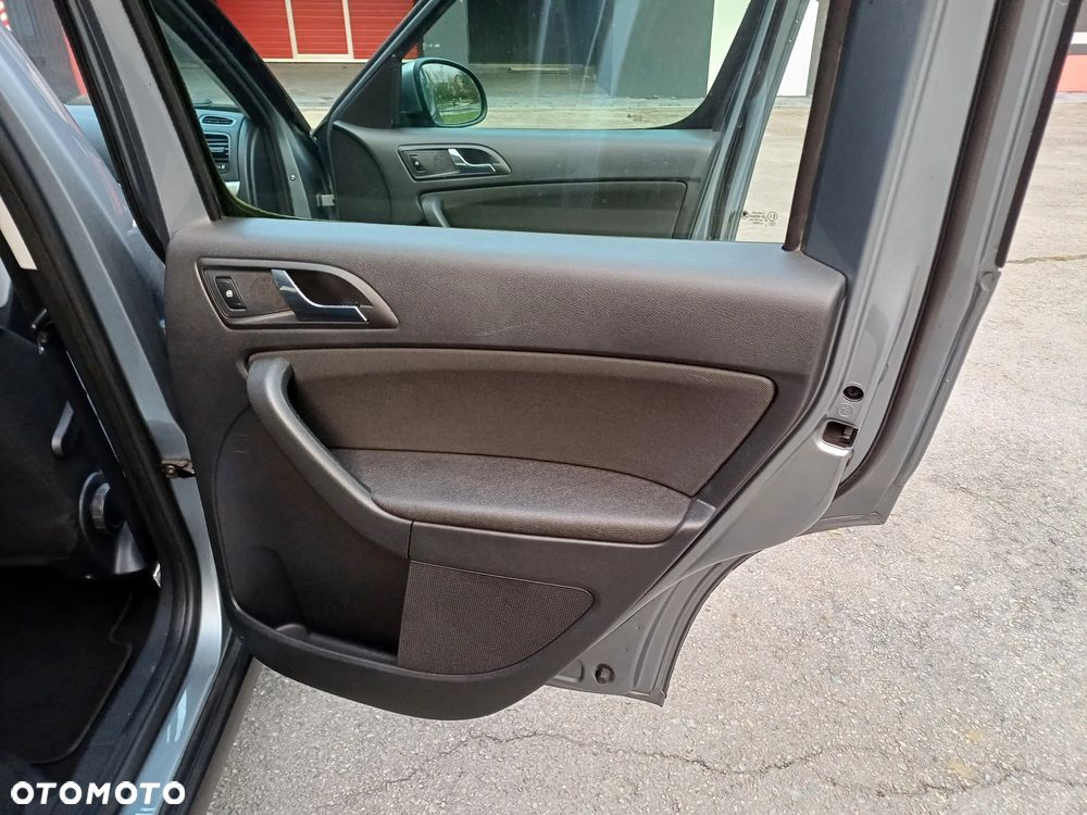 Skoda Yeti 1.2 TSI Elegance PLUS EDITION - 21