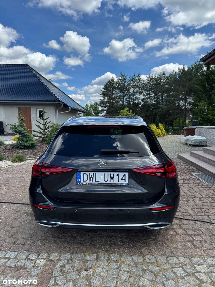 Mercedes-Benz Klasa C 220 d 4Matic 9G-TRONIC Avantgarde - 4