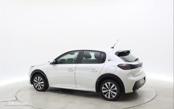 Peugeot e-208 - 6
