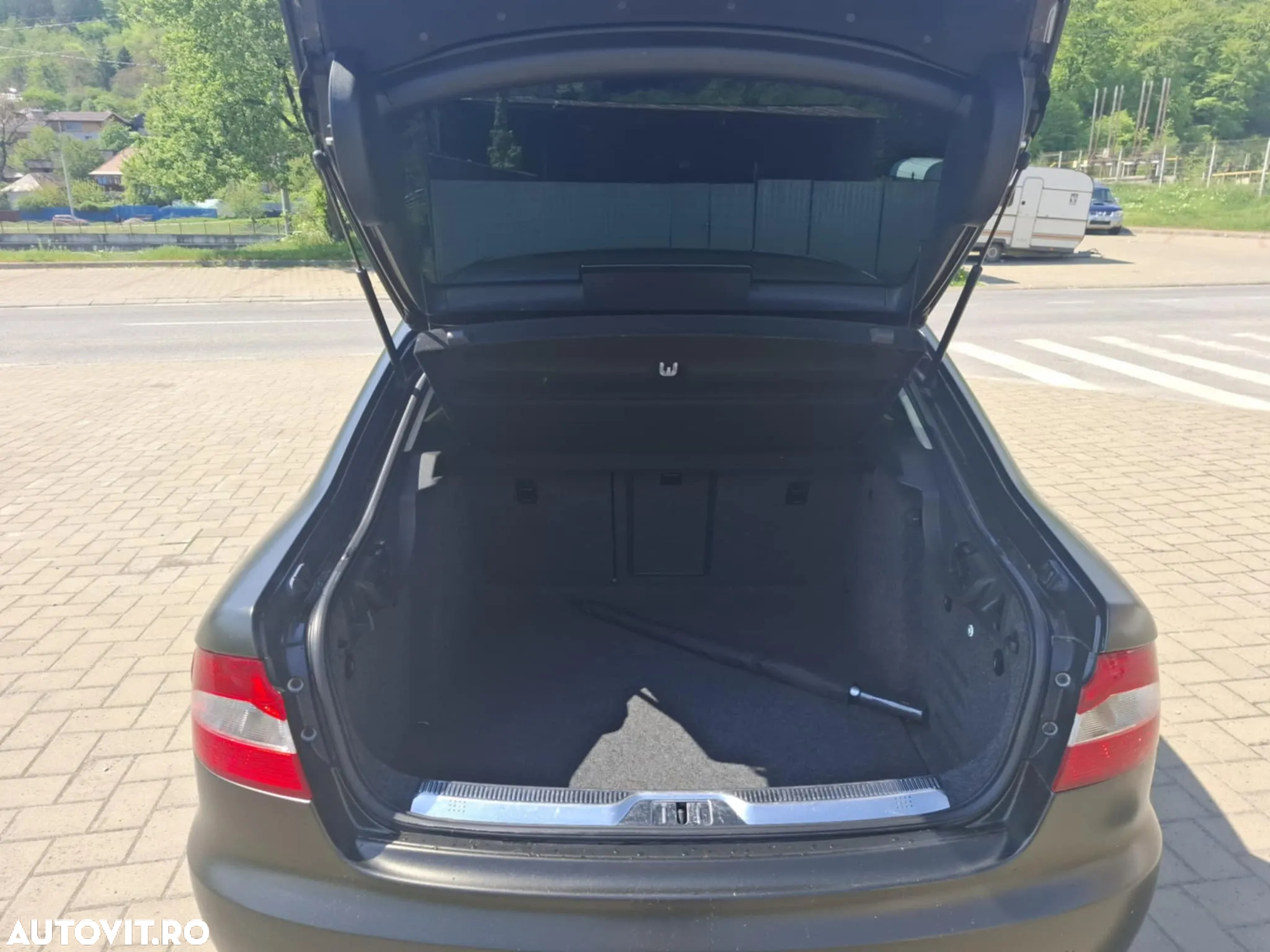 Skoda Superb 2.0 TDI Elegance - 17