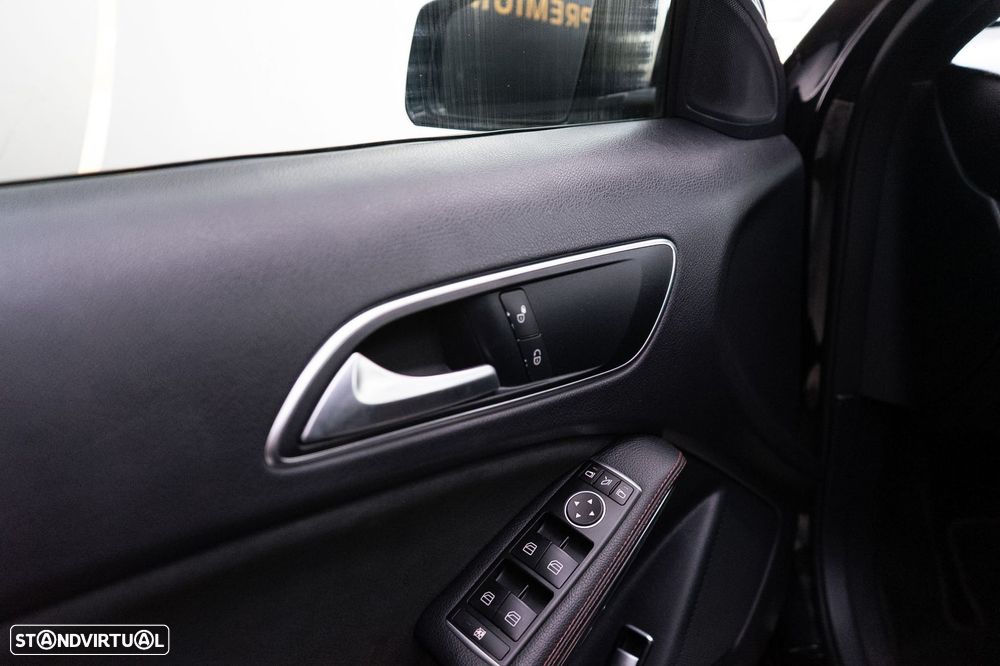 Mercedes-Benz GLA 220 d AMG Line - 24