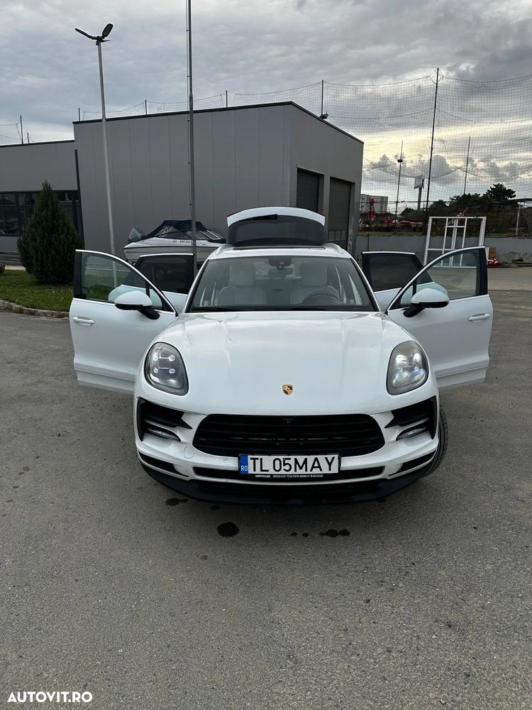 Porsche Macan Standard - 3