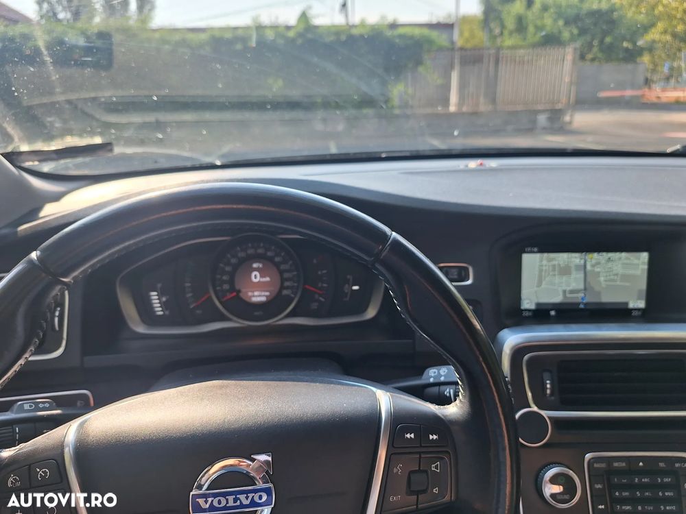 Volvo V60 D2 Start-Stop Kinetic - 2