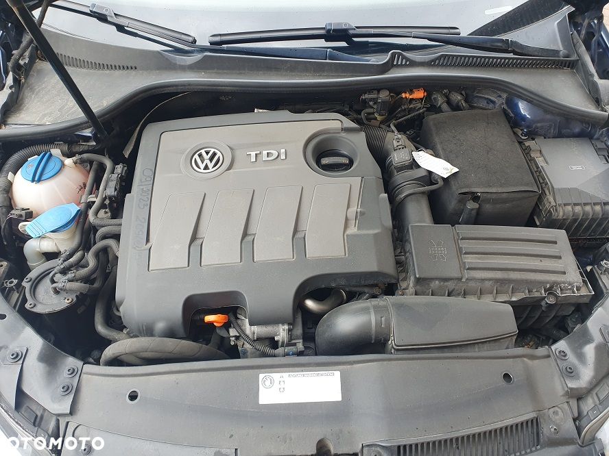 Volkswagen Golf 1.6 TDI DPF Style - 20