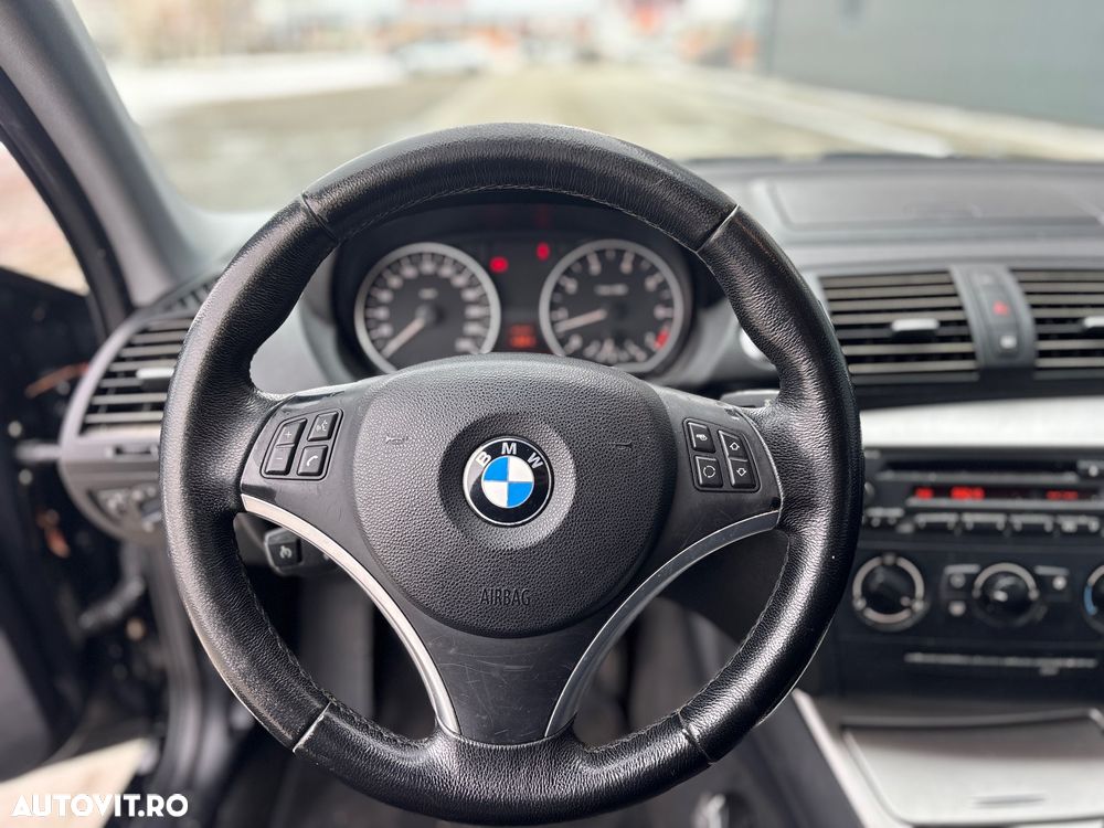 BMW Seria 1 116i - 12