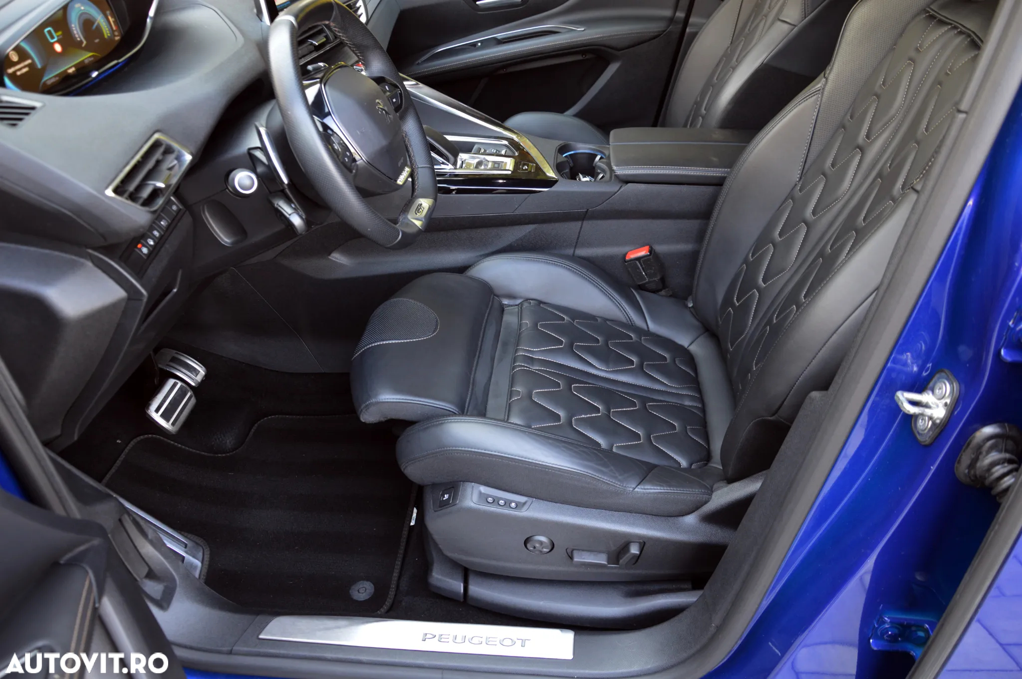 Peugeot 3008 PHEV 300 EAT8 4X4 GT - 9