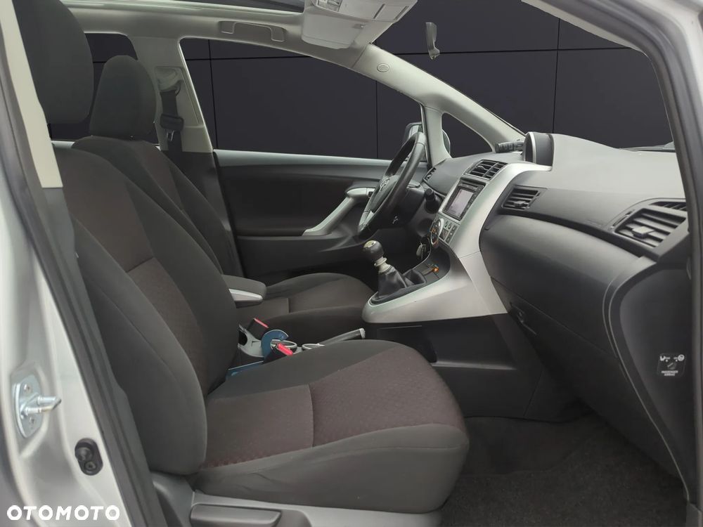 Toyota Verso 1.8 5-Sitzer Executive - 16