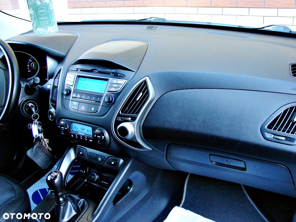Hyundai ix35 1.6 2WD Fifa World Cup Edition - 22