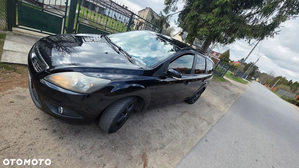 Ford Focus 1.6 Ghia - 6