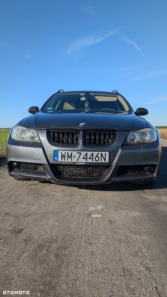 BMW Seria 3 325d - 2