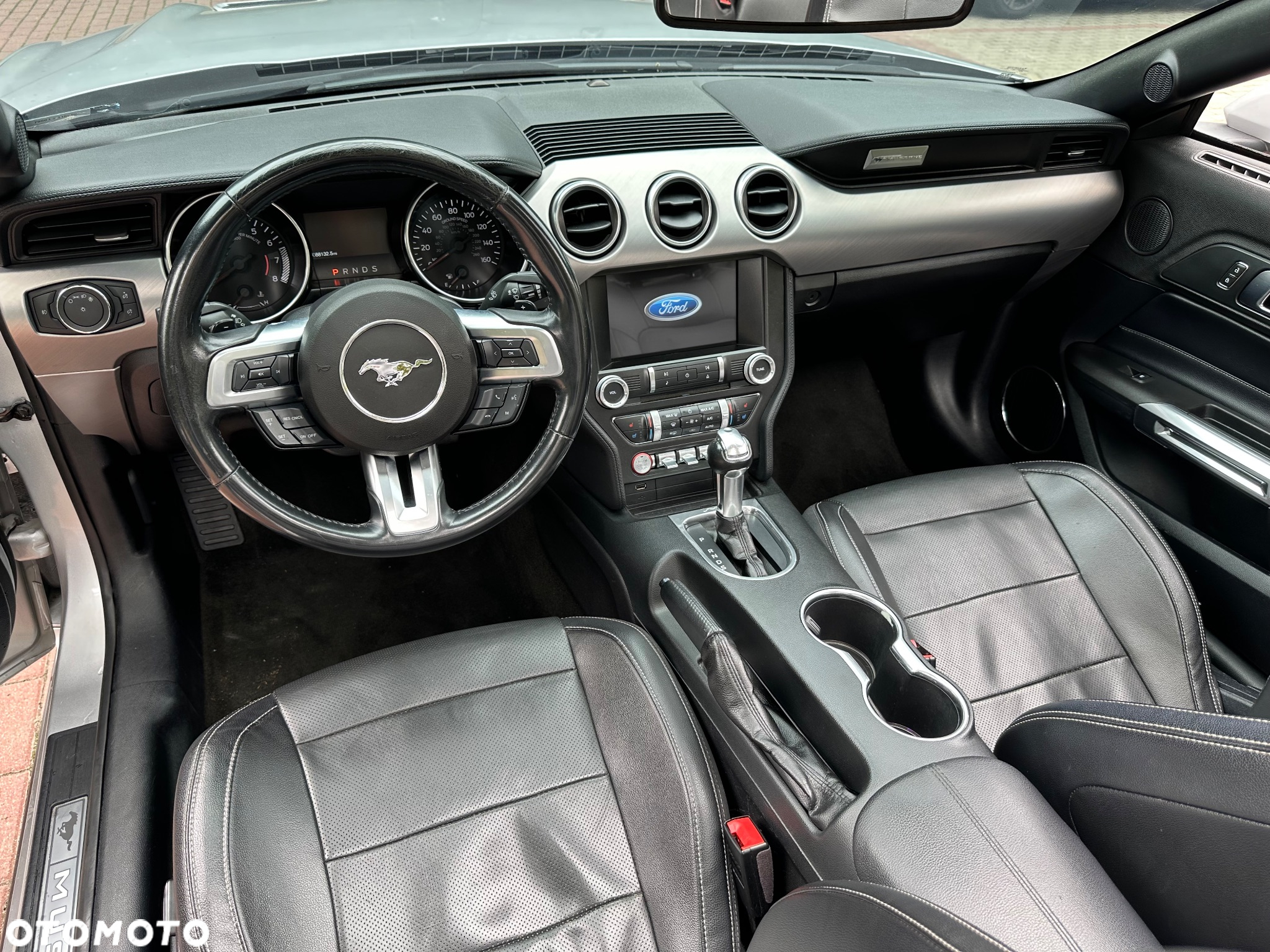 Ford Mustang 2.3 EcoBoost - 12