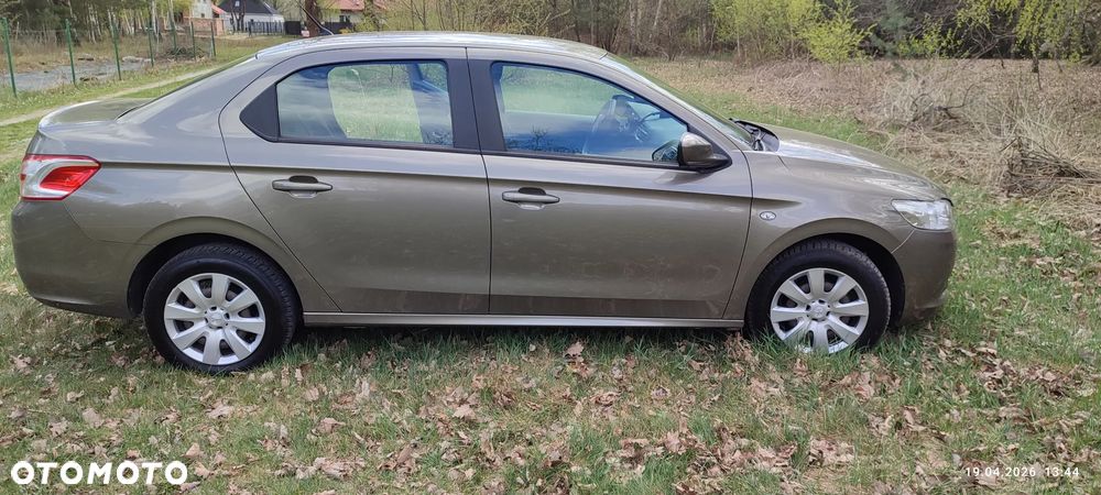 Peugeot 301 1.2 Pure Tech Access - 1