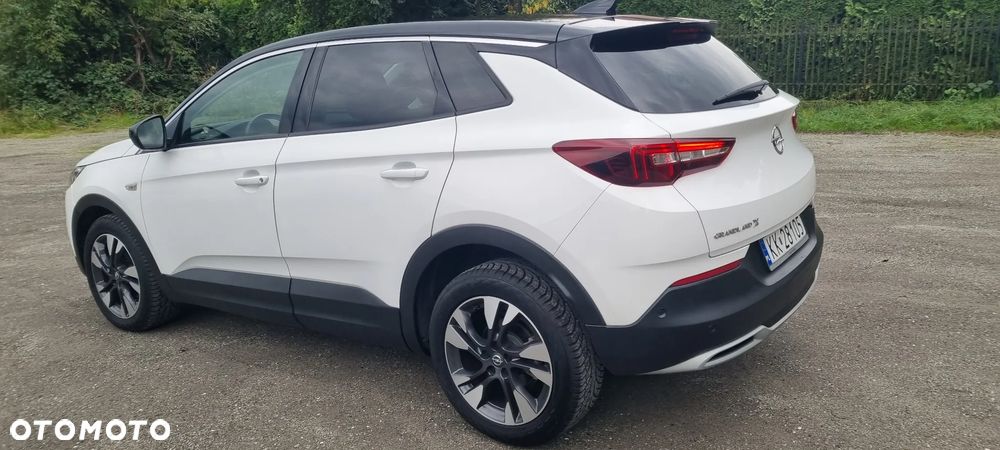 Opel Grandland X 1.2 T GPF Design Line S&S - 17