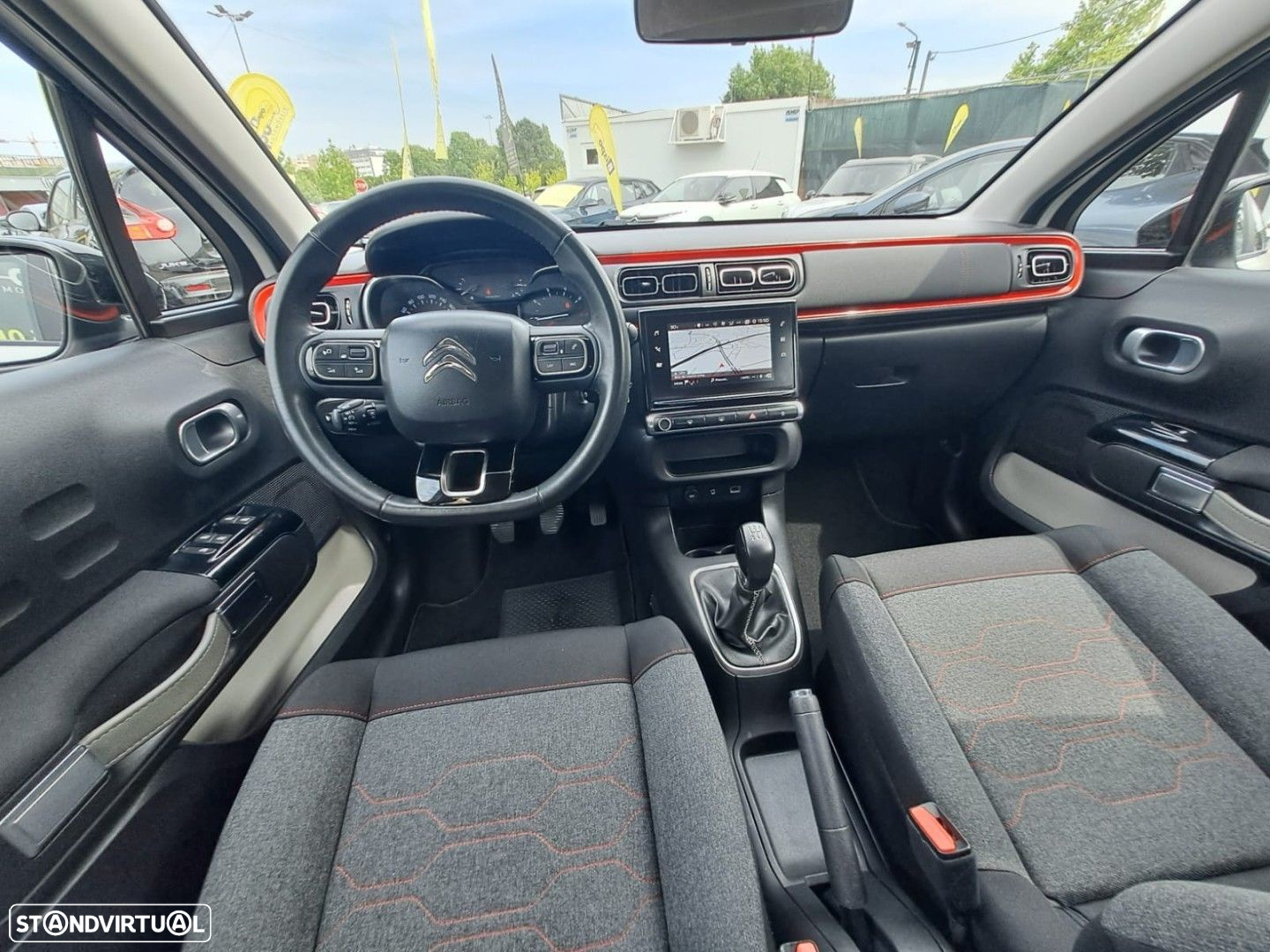 Citroën C3 1.2 PureTech Shine - 10