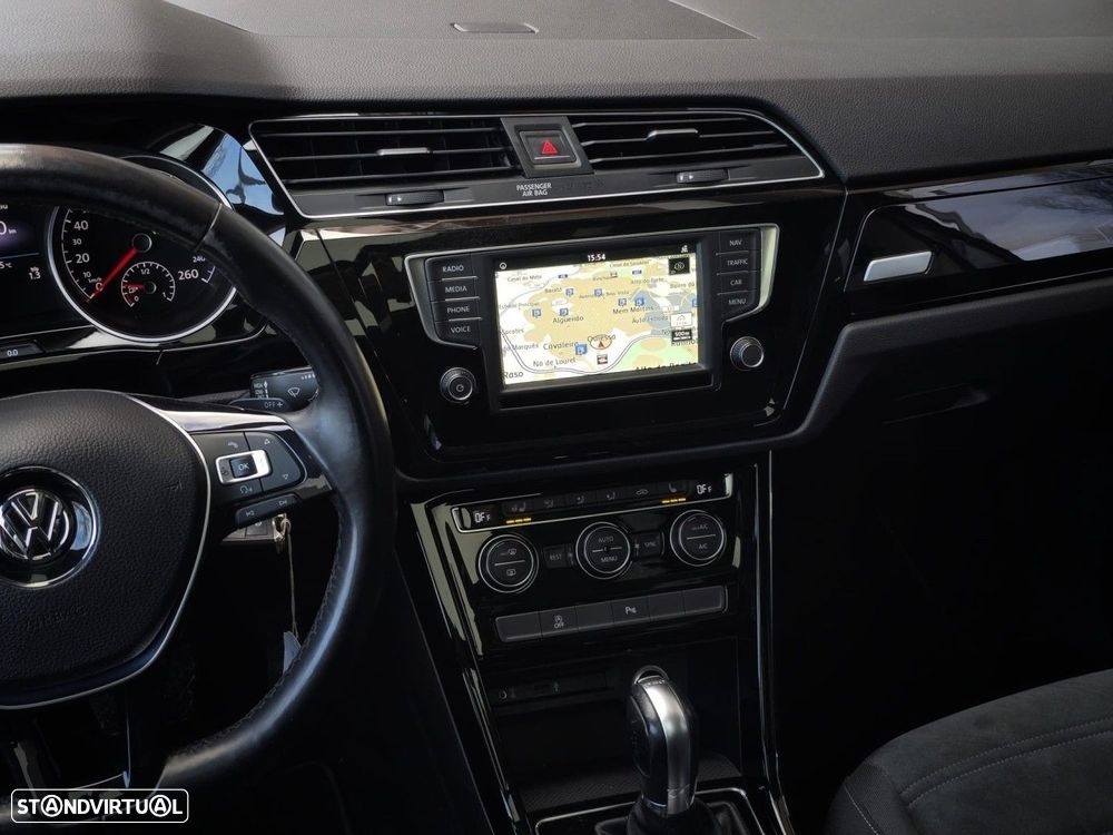 VW Touran 1.6 TDI Blue.Hig.DSG 5L - 17